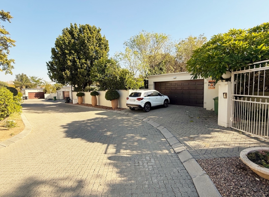 To Let 3 Bedroom Property for Rent in Sunninghill Gauteng