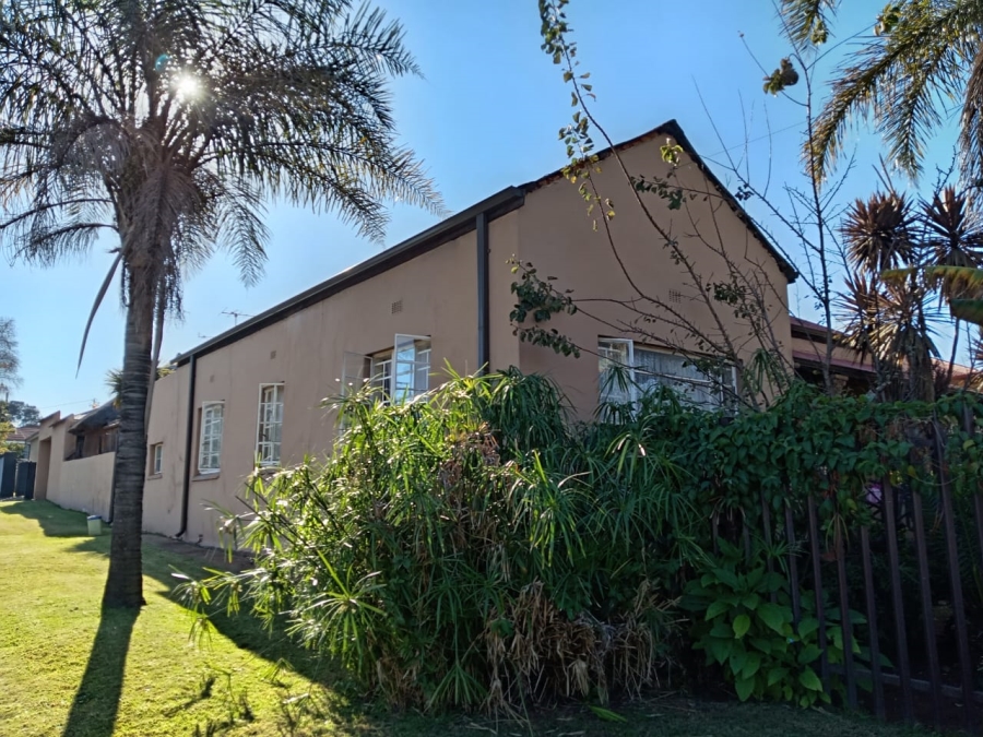 3 Bedroom Property for Sale in Roodepoort North Gauteng