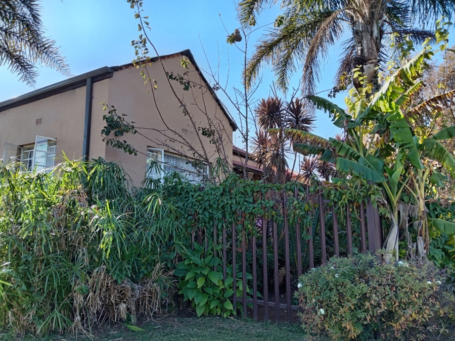 3 Bedroom Property for Sale in Roodepoort North Gauteng