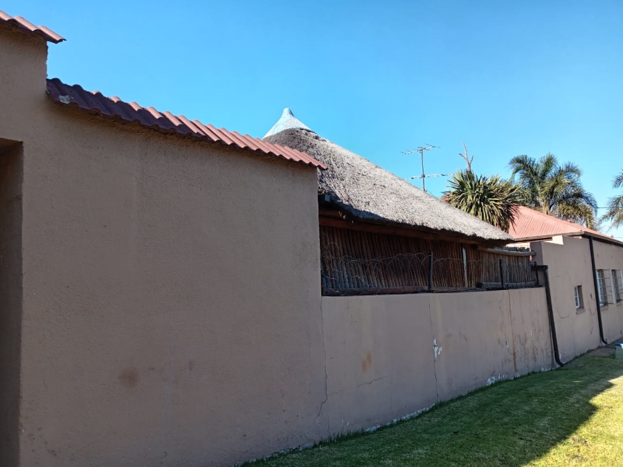 3 Bedroom Property for Sale in Roodepoort North Gauteng