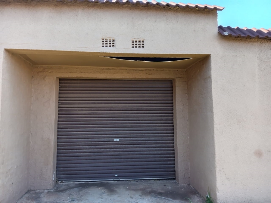 3 Bedroom Property for Sale in Roodepoort North Gauteng