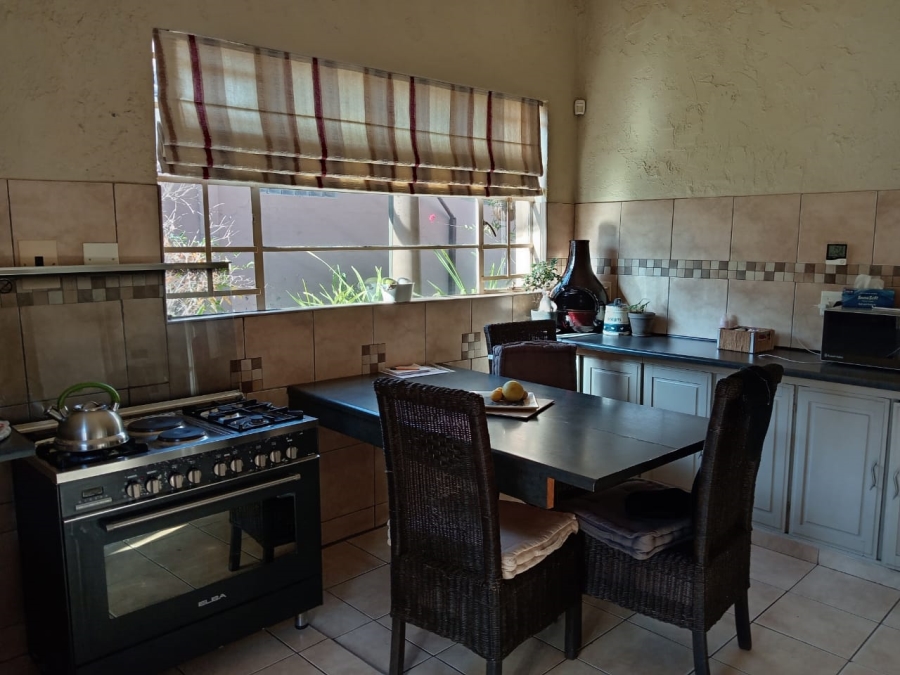 3 Bedroom Property for Sale in Roodepoort North Gauteng