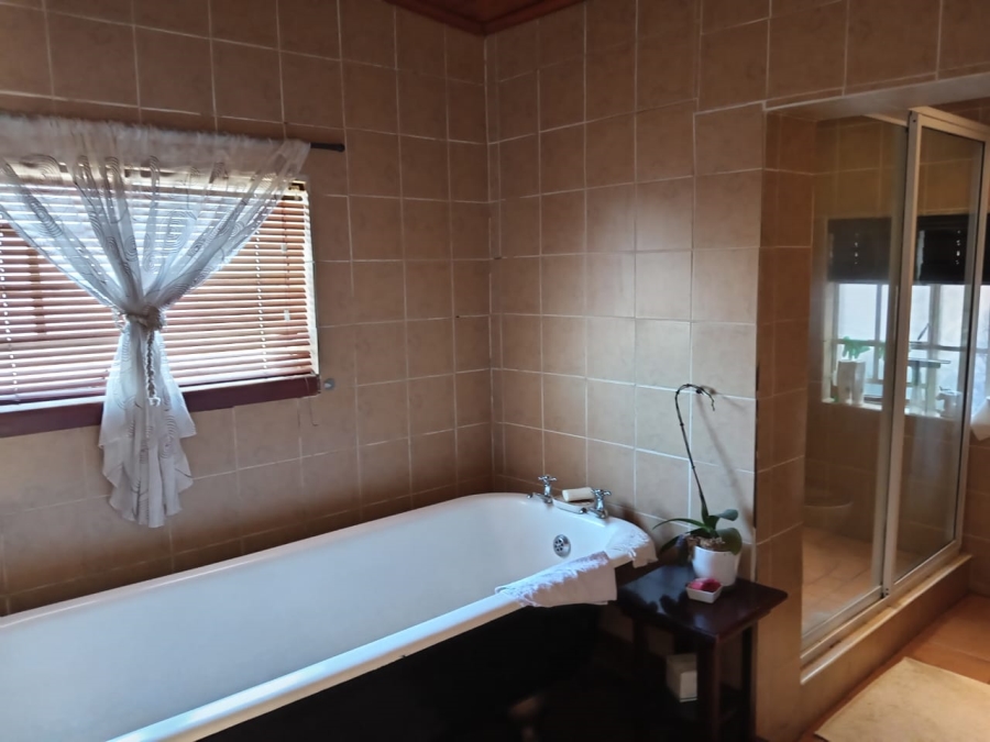 3 Bedroom Property for Sale in Roodepoort North Gauteng