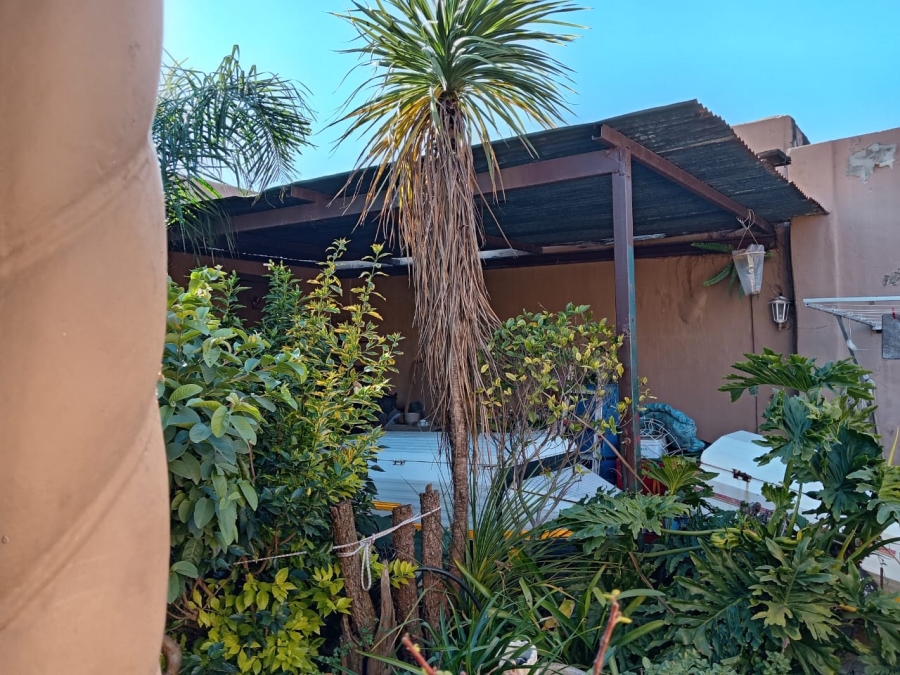 3 Bedroom Property for Sale in Roodepoort North Gauteng