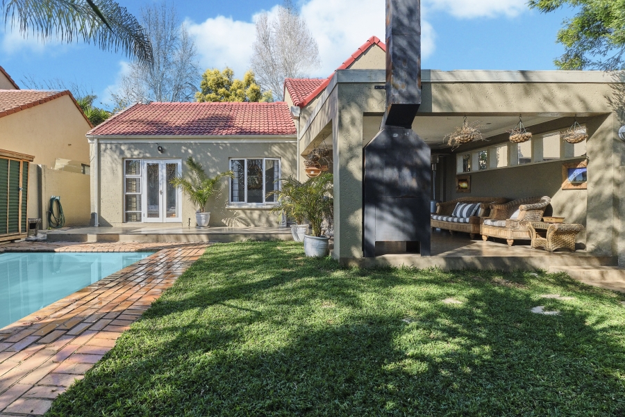 2 Bedroom Property for Sale in Barbeque Downs Gauteng
