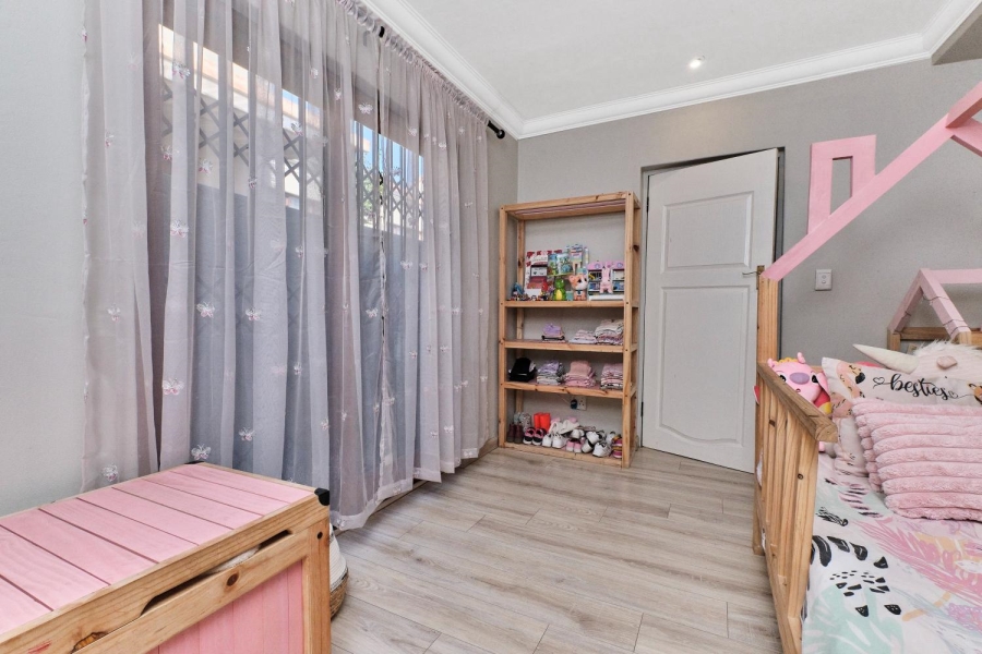 2 Bedroom Property for Sale in Barbeque Downs Gauteng