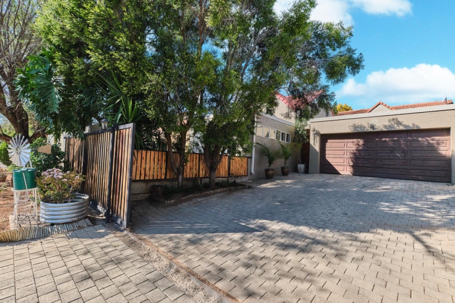 2 Bedroom Property for Sale in Barbeque Downs Gauteng