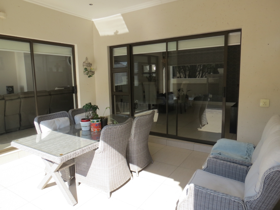4 Bedroom Property for Sale in Greenstone Hill Gauteng