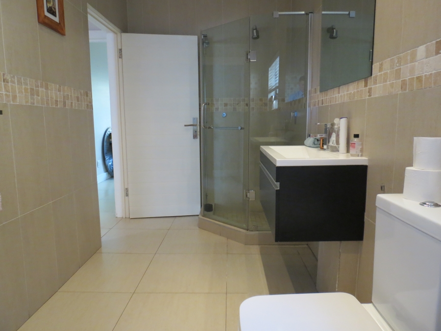 4 Bedroom Property for Sale in Greenstone Hill Gauteng