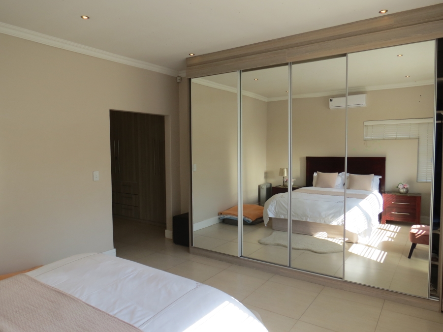 4 Bedroom Property for Sale in Greenstone Hill Gauteng