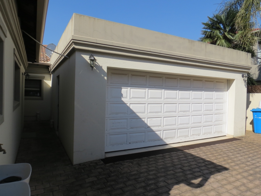 4 Bedroom Property for Sale in Greenstone Hill Gauteng
