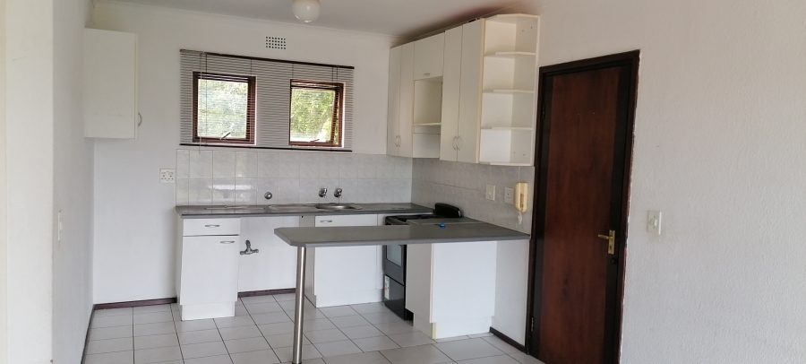 To Let 2 Bedroom Property for Rent in Wilro Park Gauteng