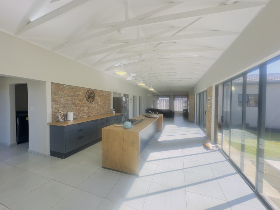 3 Bedroom Property for Sale in Blue Saddle Ranches Gauteng