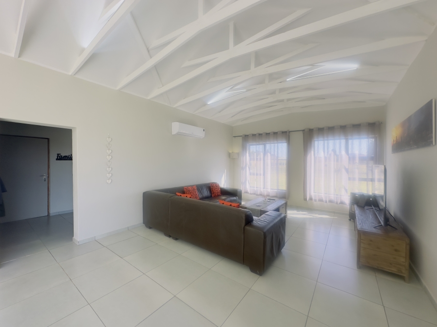 3 Bedroom Property for Sale in Blue Saddle Ranches Gauteng