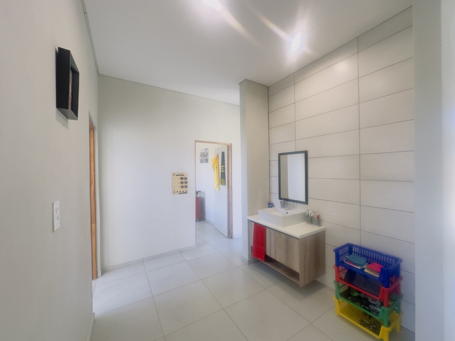 3 Bedroom Property for Sale in Blue Saddle Ranches Gauteng