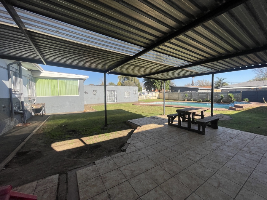 3 Bedroom Property for Sale in Dalview Gauteng