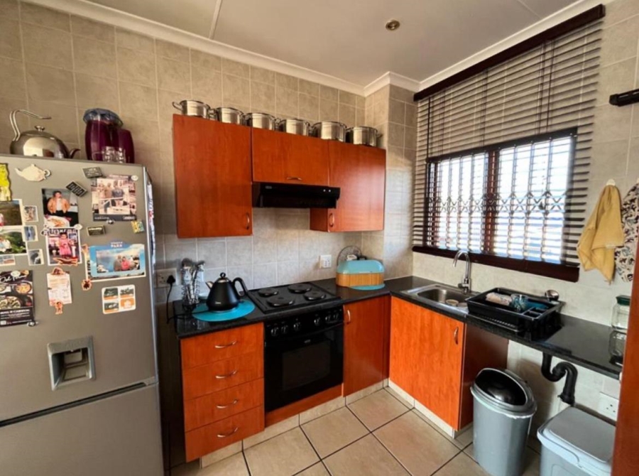 2 Bedroom Property for Sale in Sonneveld Gauteng