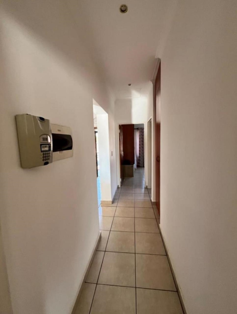 2 Bedroom Property for Sale in Sonneveld Gauteng