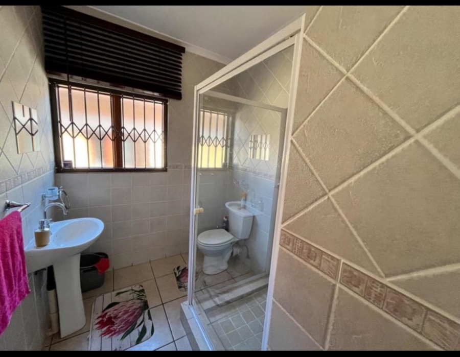 2 Bedroom Property for Sale in Sonneveld Gauteng