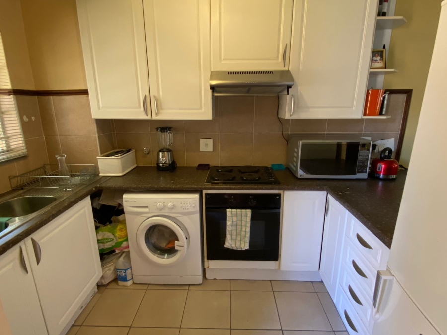 To Let 2 Bedroom Property for Rent in Boardwalk Villas Gauteng