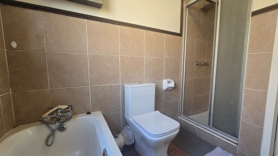 To Let 2 Bedroom Property for Rent in Boardwalk Villas Gauteng