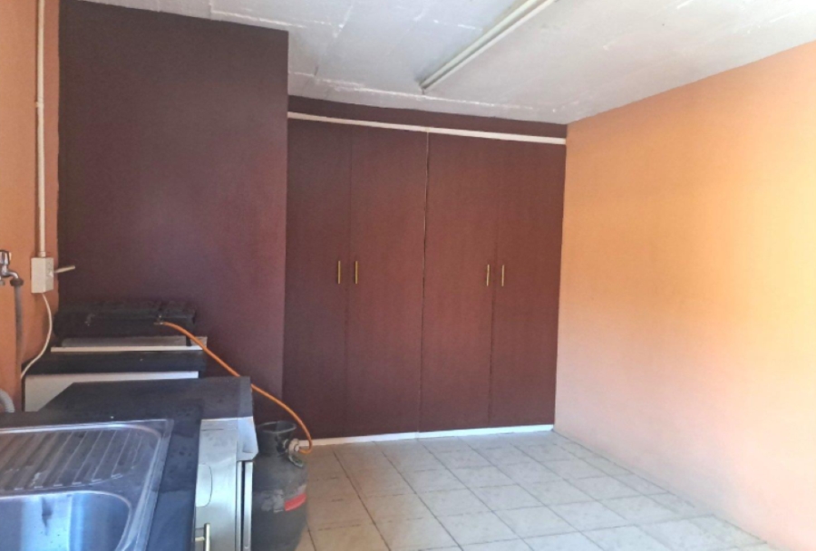 5 Bedroom Property for Sale in Spruit View Gauteng