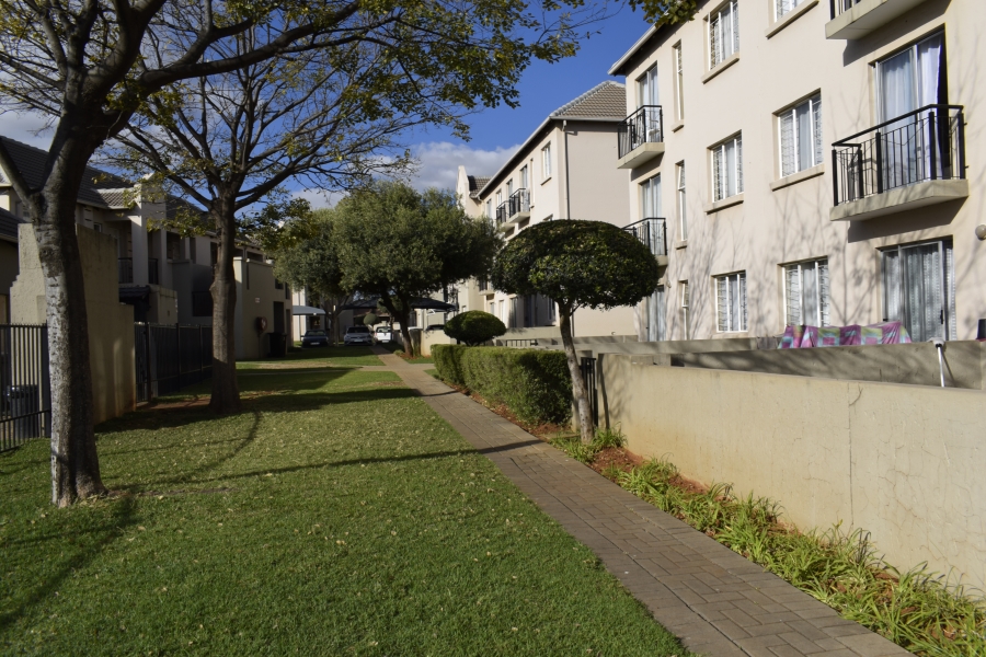 1 Bedroom Property for Sale in Klippoortje Gauteng