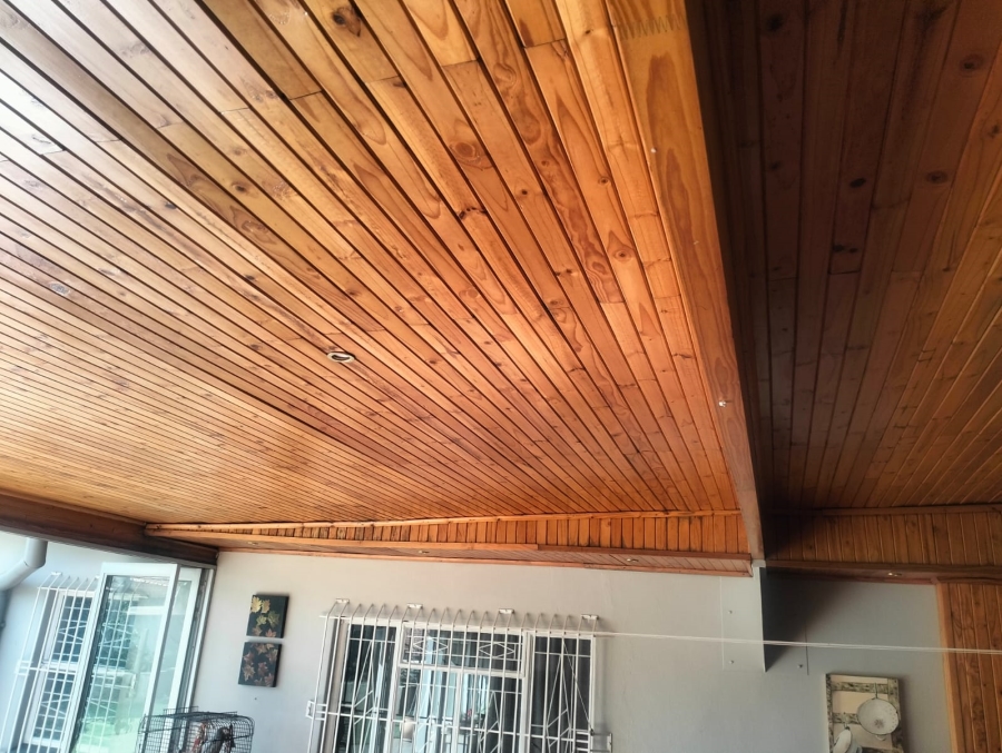 4 Bedroom Property for Sale in Waverley Gauteng