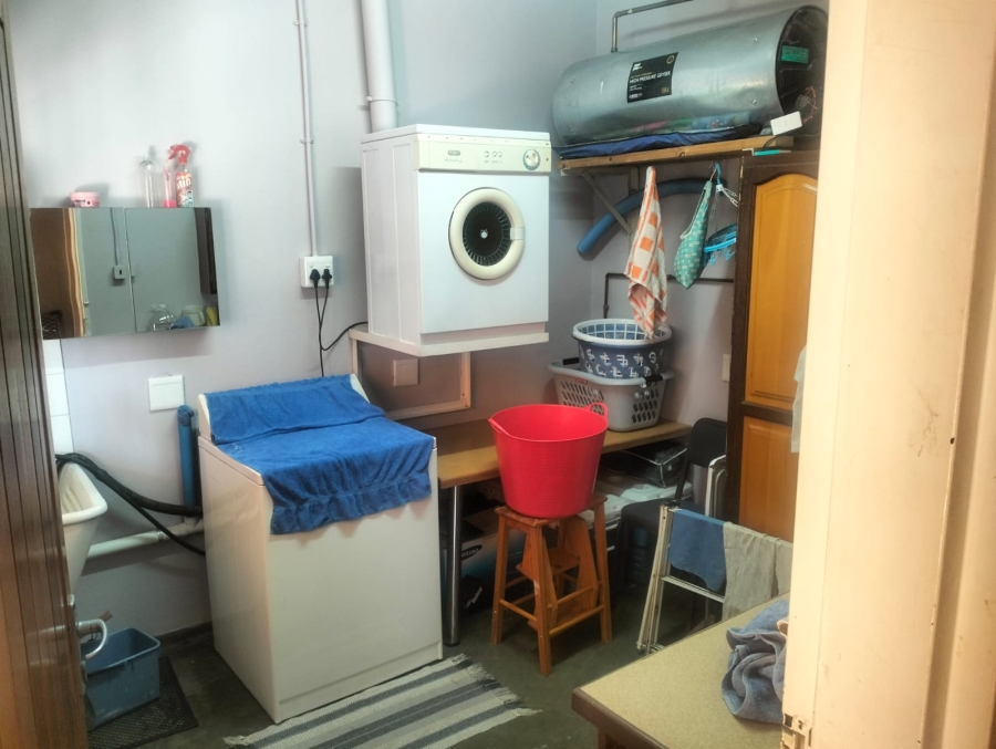 4 Bedroom Property for Sale in Waverley Gauteng
