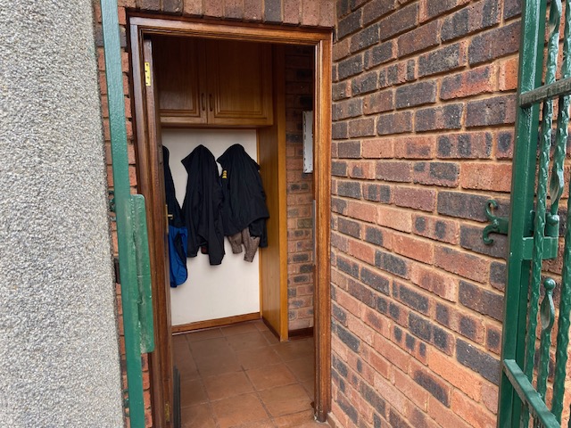 To Let 1 Bedroom Property for Rent in Bassonia Gauteng