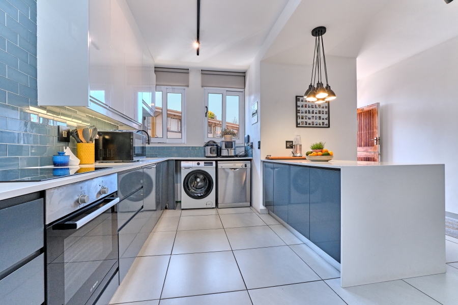 2 Bedroom Property for Sale in Oerderpark Gauteng