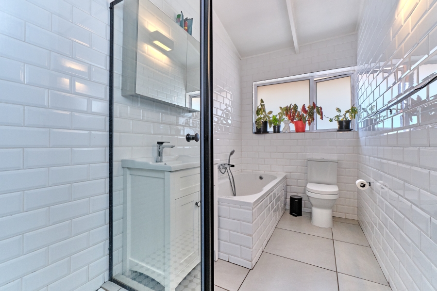 2 Bedroom Property for Sale in Oerderpark Gauteng
