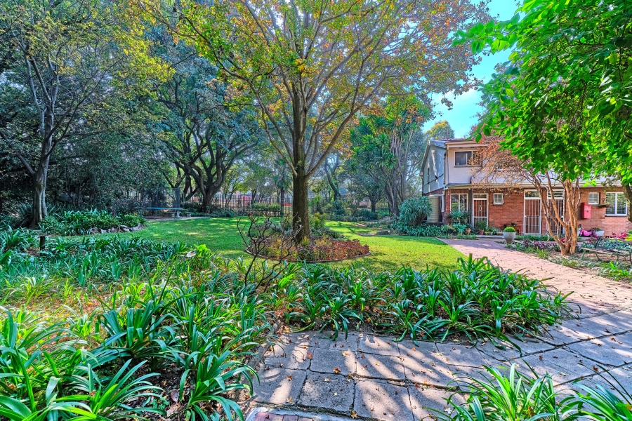 2 Bedroom Property for Sale in Oerderpark Gauteng