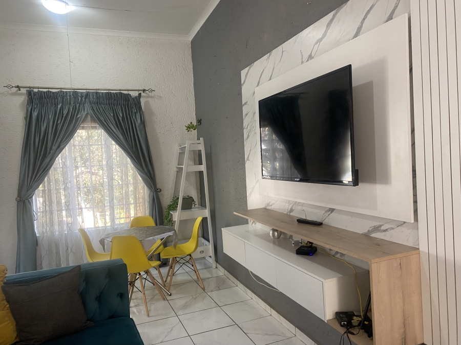 2 Bedroom Property for Sale in Bassonia Gauteng