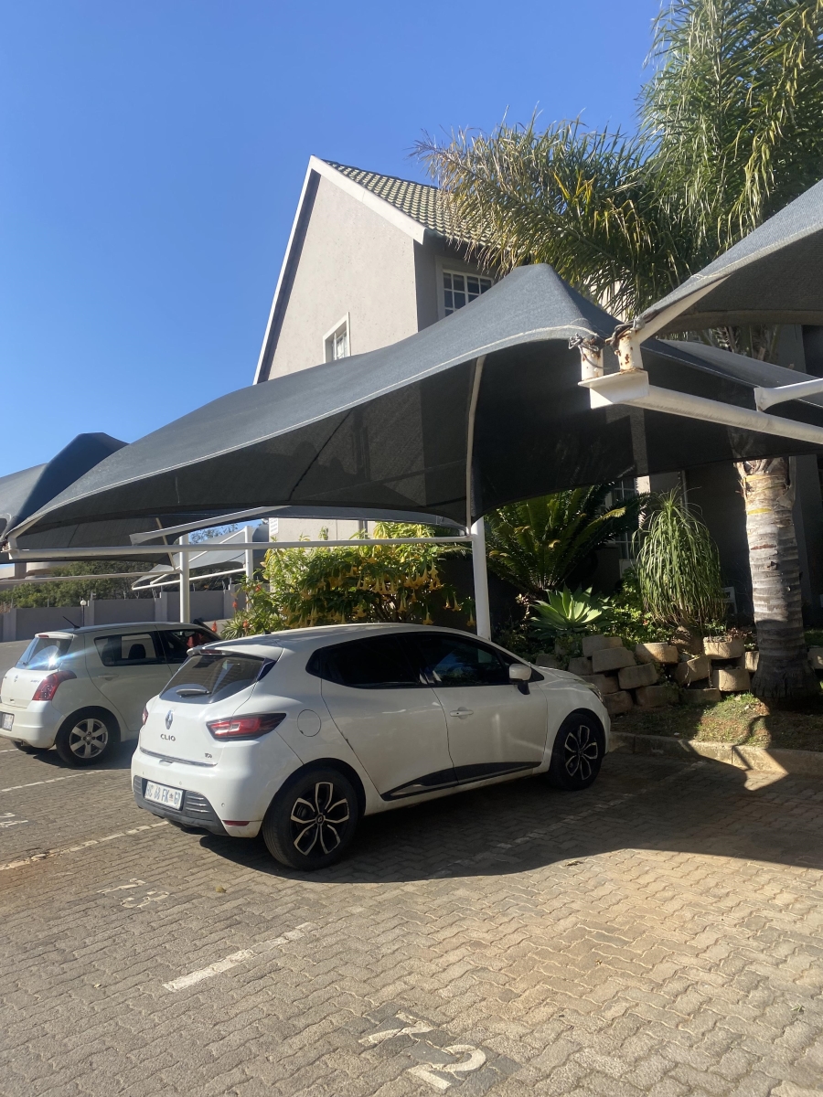 2 Bedroom Property for Sale in Bassonia Gauteng