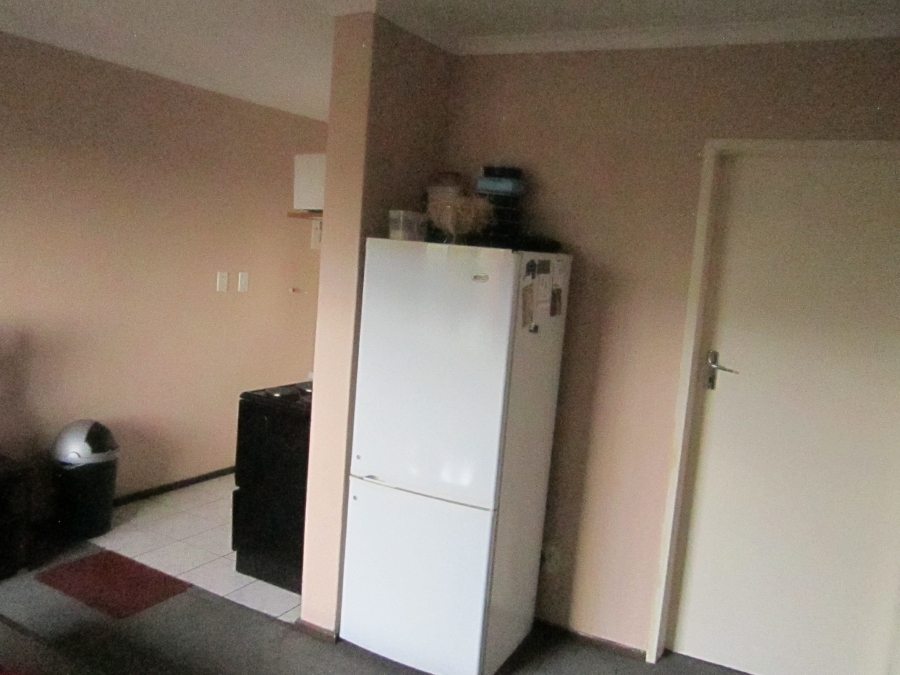 2 Bedroom Property for Sale in Glen Marais Gauteng