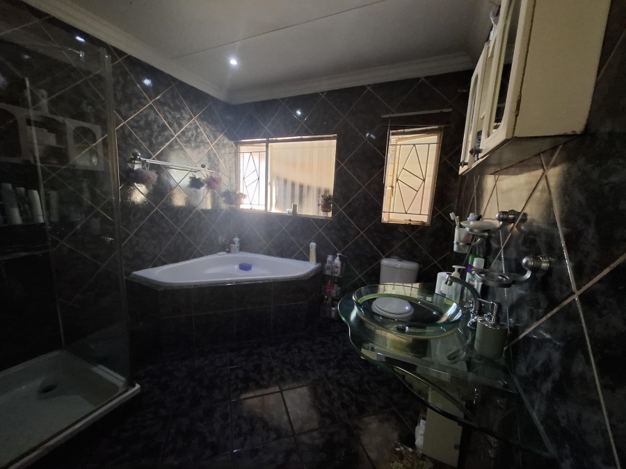3 Bedroom Property for Sale in Dal Fouche Gauteng
