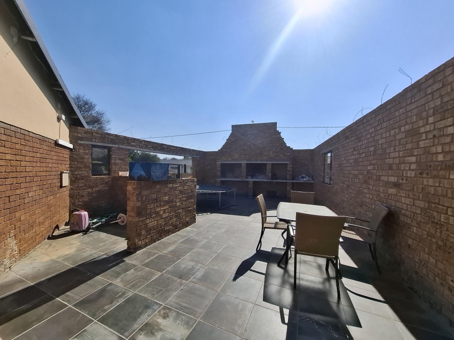 3 Bedroom Property for Sale in Dal Fouche Gauteng