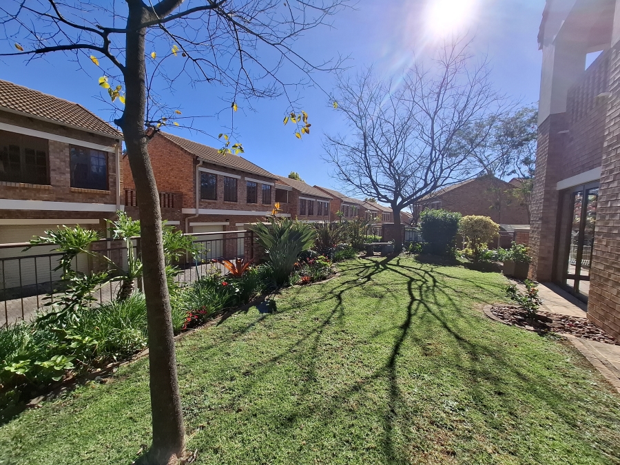 2 Bedroom Property for Sale in Equestria Gauteng