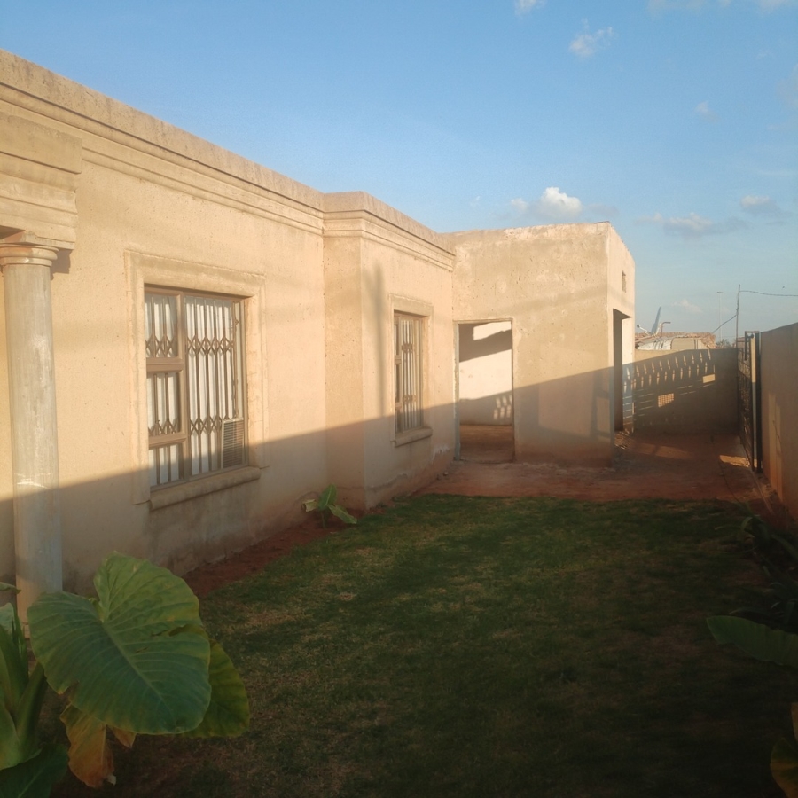 4 Bedroom Property for Sale in Tsakane Ext 11 Gauteng