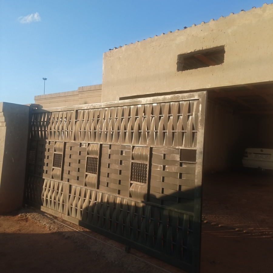 4 Bedroom Property for Sale in Tsakane Ext 11 Gauteng