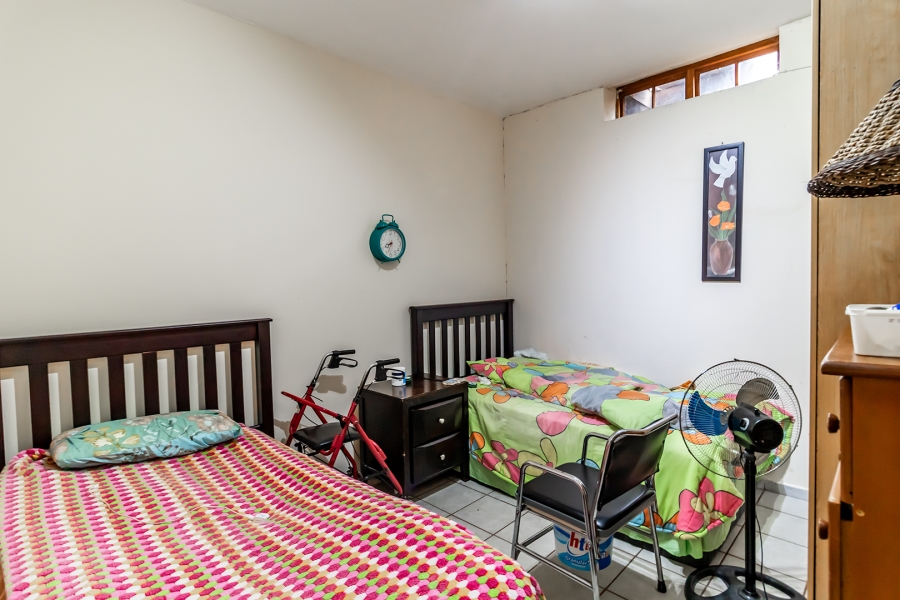 4 Bedroom Property for Sale in Waverley Gauteng
