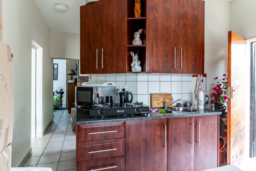 4 Bedroom Property for Sale in Waverley Gauteng
