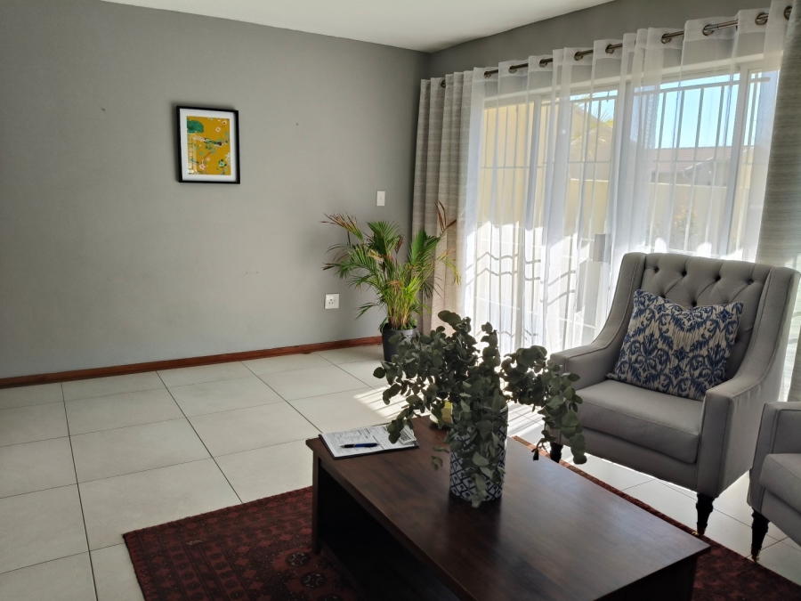 2 Bedroom Property for Sale in Benmore Gardens Gauteng