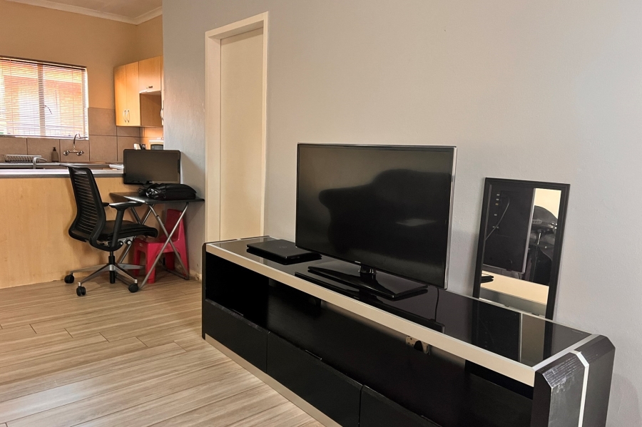 1 Bedroom Property for Sale in Wapadrand Gauteng