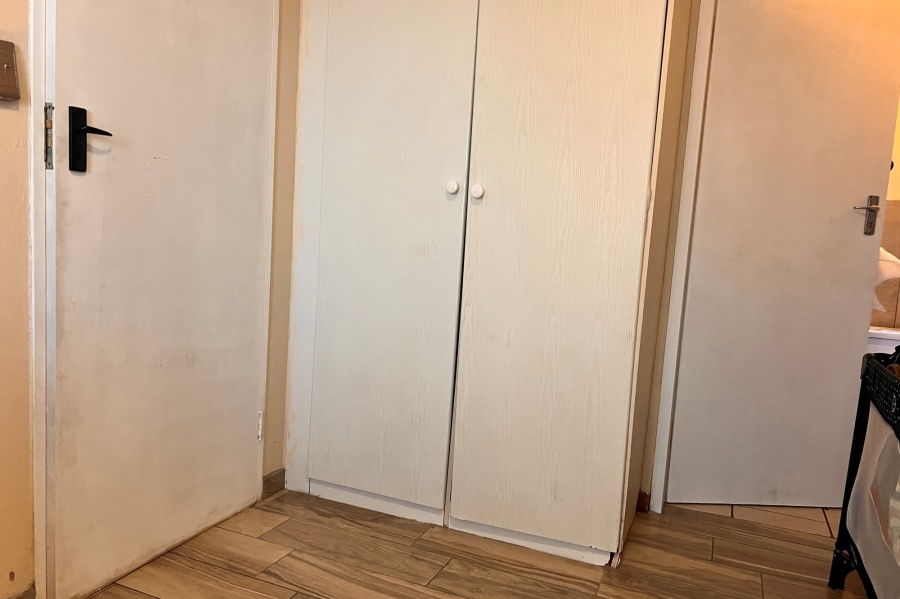 1 Bedroom Property for Sale in Wapadrand Gauteng