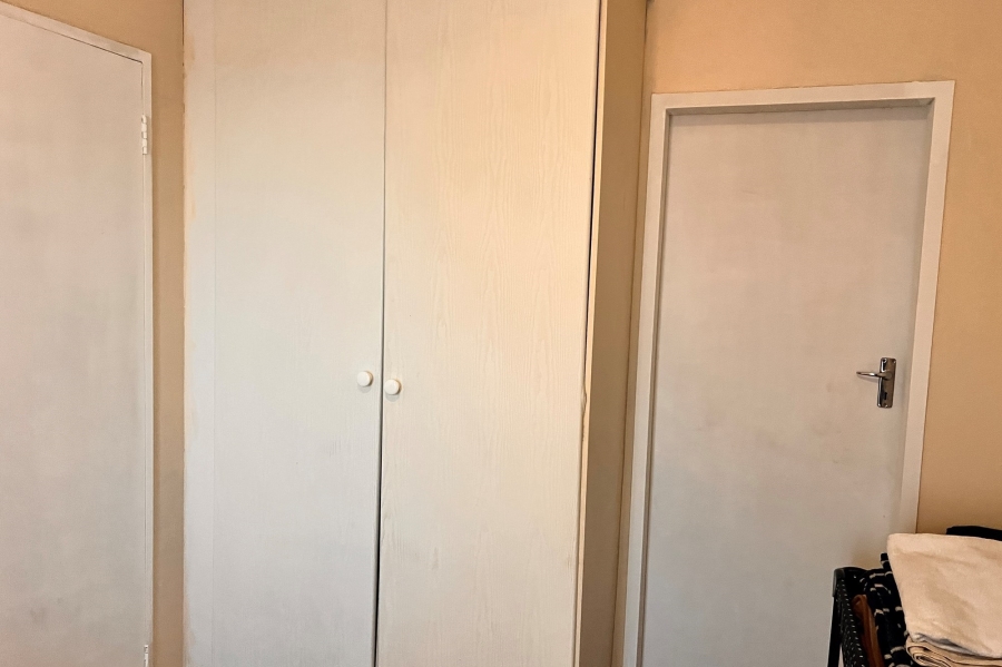 1 Bedroom Property for Sale in Wapadrand Gauteng