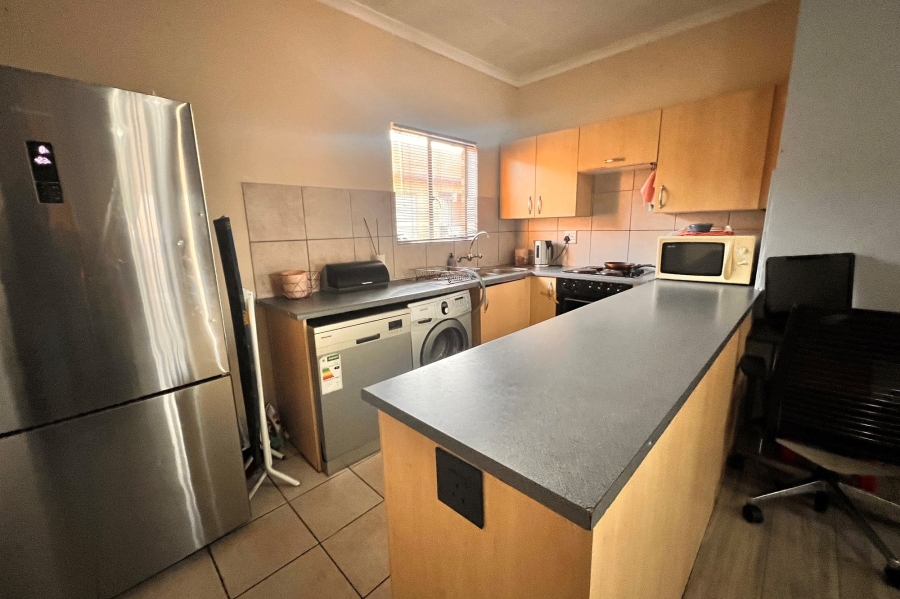 1 Bedroom Property for Sale in Wapadrand Gauteng