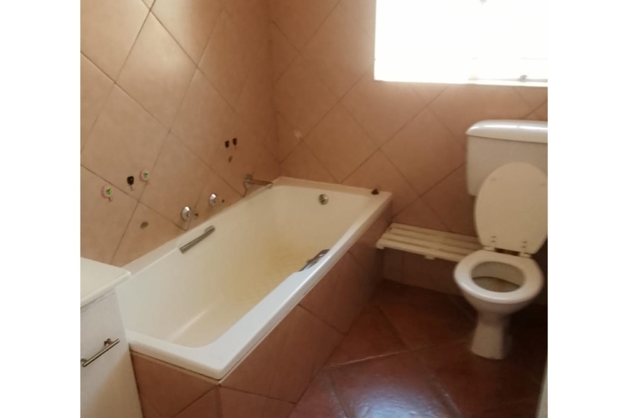 To Let 3 Bedroom Property for Rent in Birchleigh North Gauteng