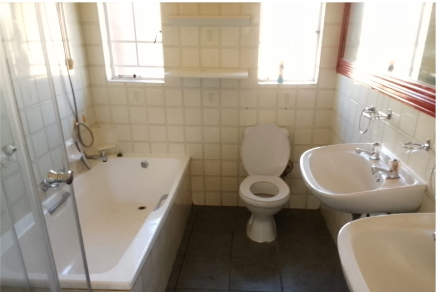 To Let 3 Bedroom Property for Rent in Birchleigh North Gauteng